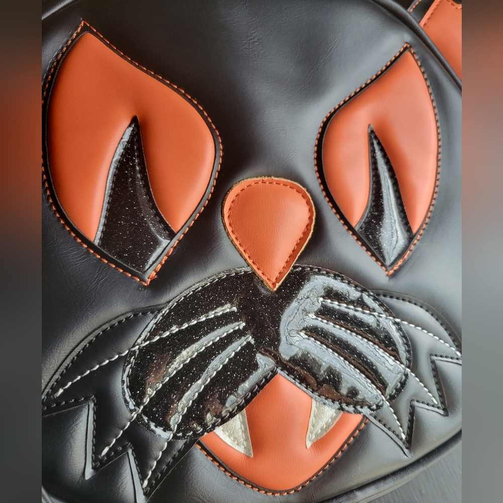Love Pain and stitiches Pumpkin Kult Cat face crossbody purse - Picture 3 of 14